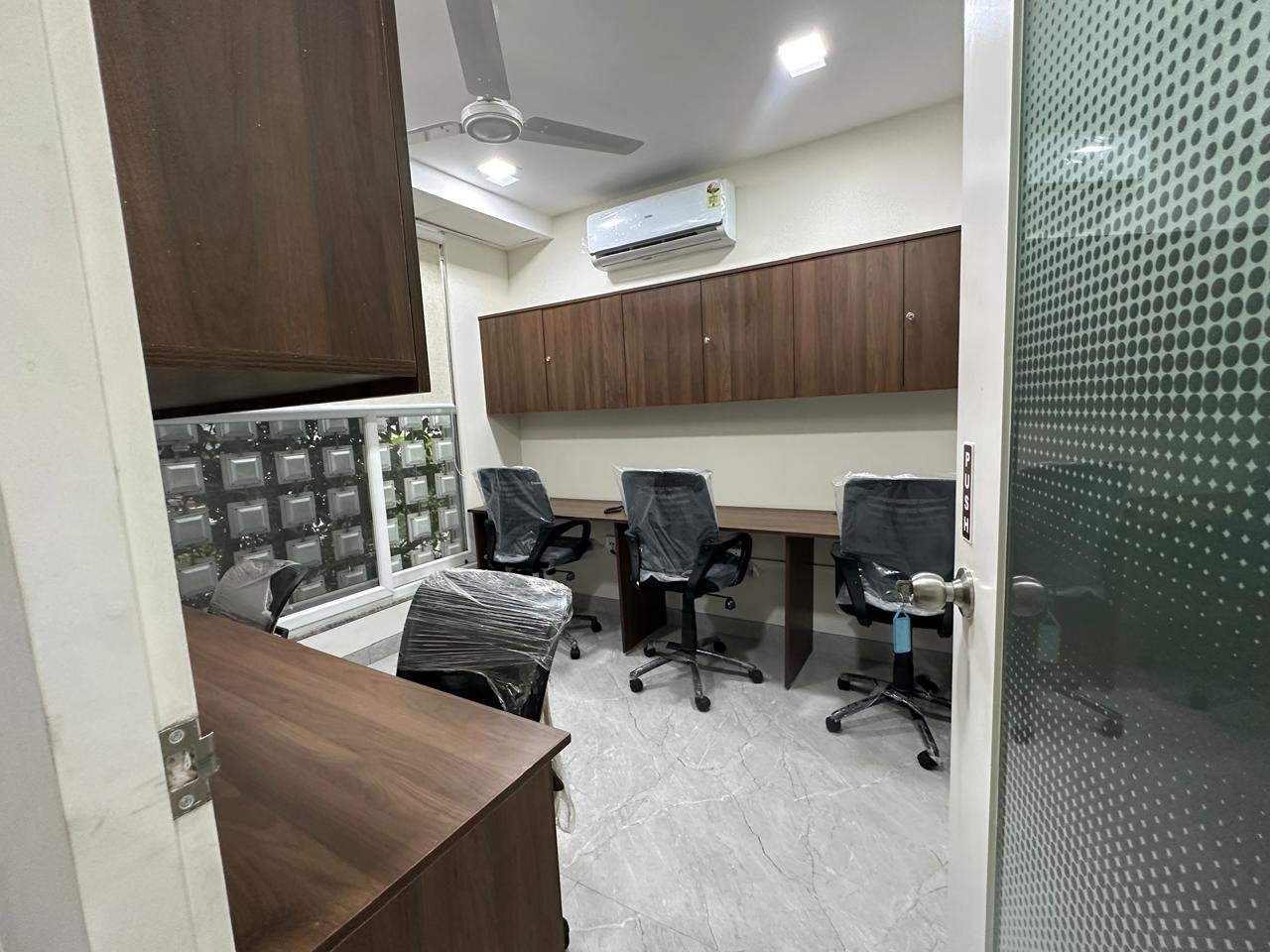 Raasi Business Centre – Open Coworking Space